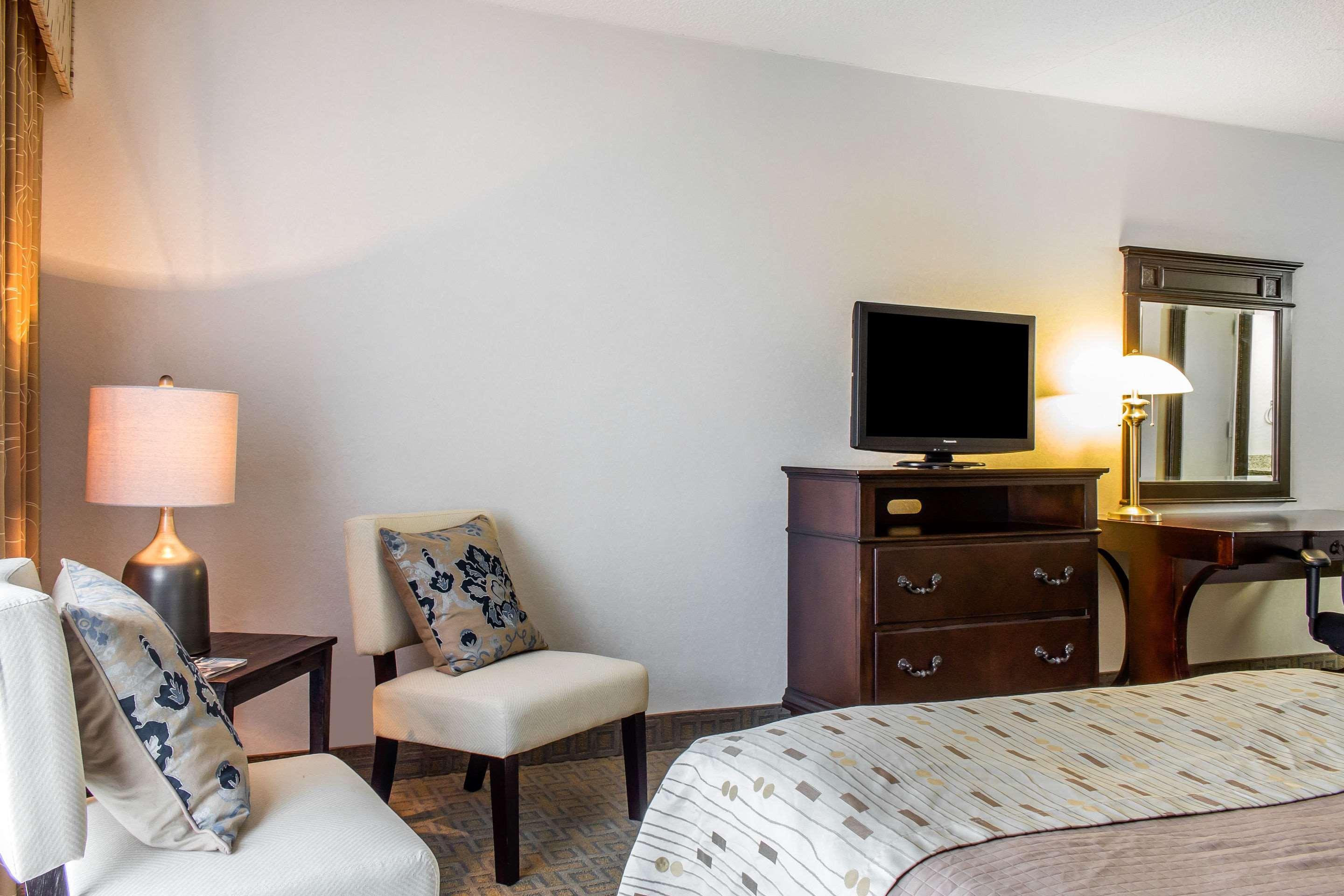 Clarion Hotel Philadelphia International Airport Essington Extérieur photo