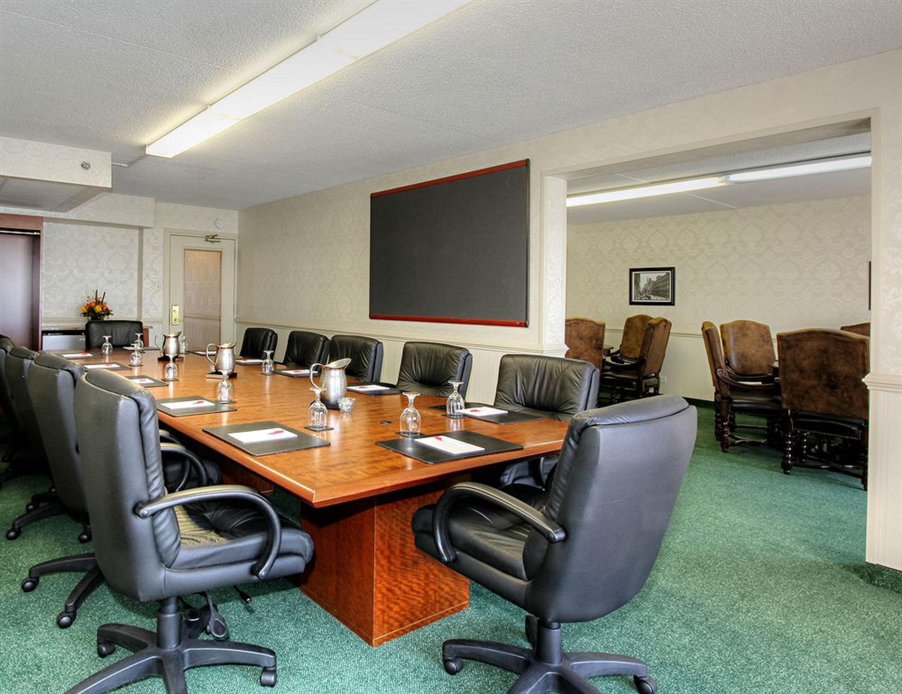 Clarion Hotel Philadelphia International Airport Essington Extérieur photo